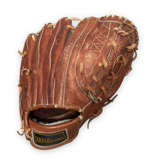 Wilson A2371 Leather Baseball Glove - Picture 4 of 6